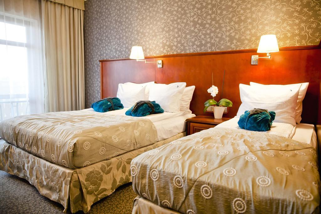 Hotel&Spa Stary Dziwnow Basen Swimming Pool 객실 사진